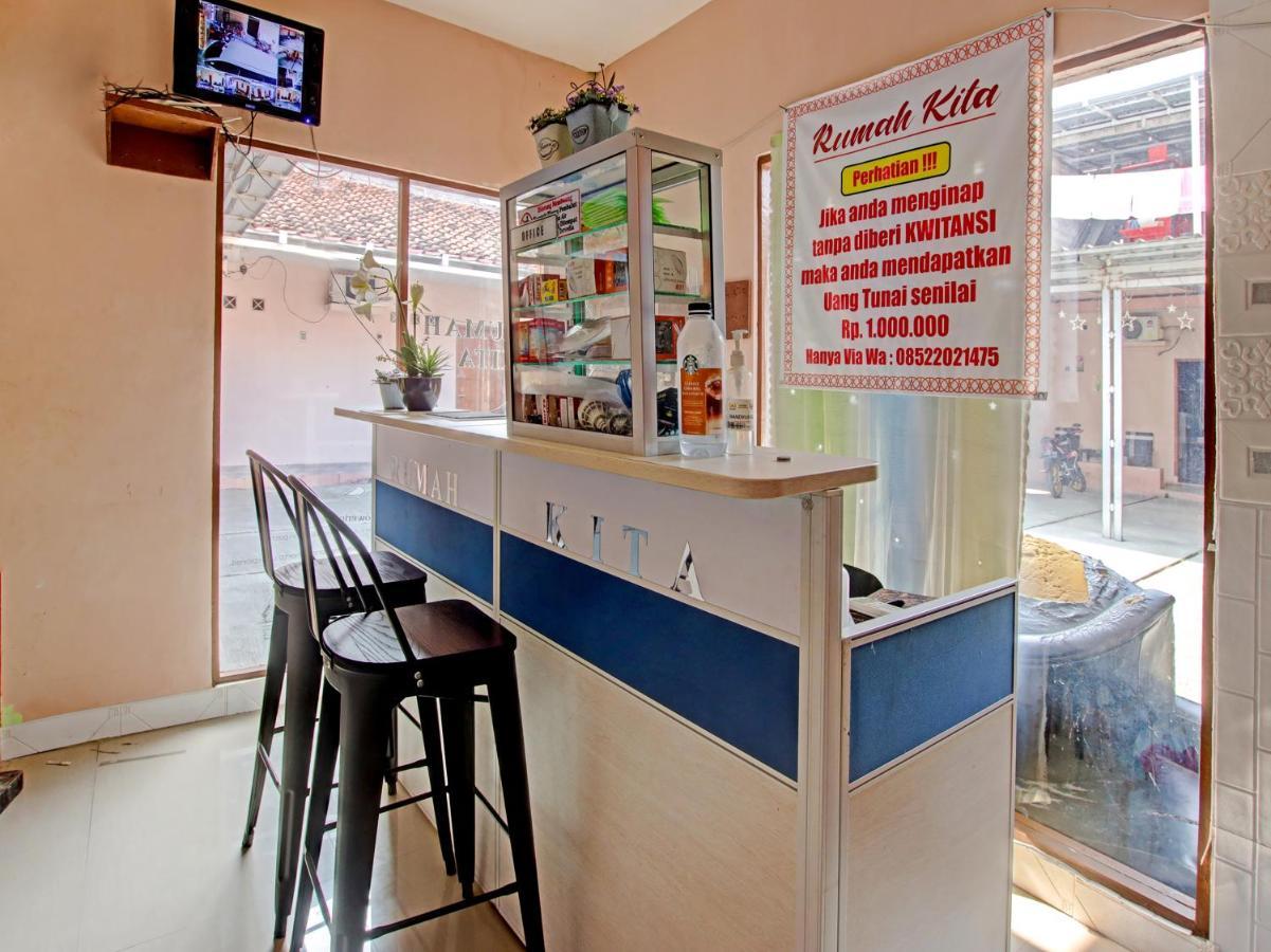 Oyo 91490 Hotel Rumah Kita Cirebon Εξωτερικό φωτογραφία
