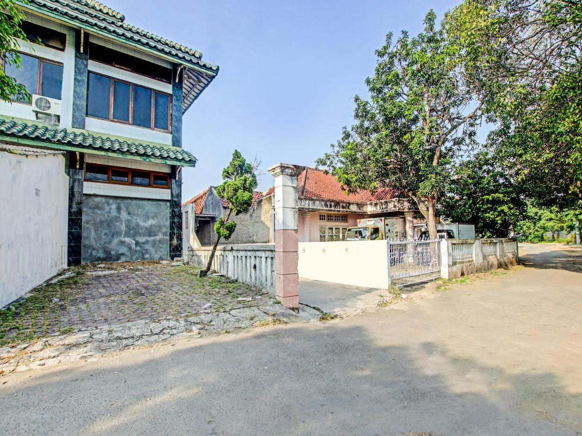 Oyo 91490 Hotel Rumah Kita Cirebon Εξωτερικό φωτογραφία