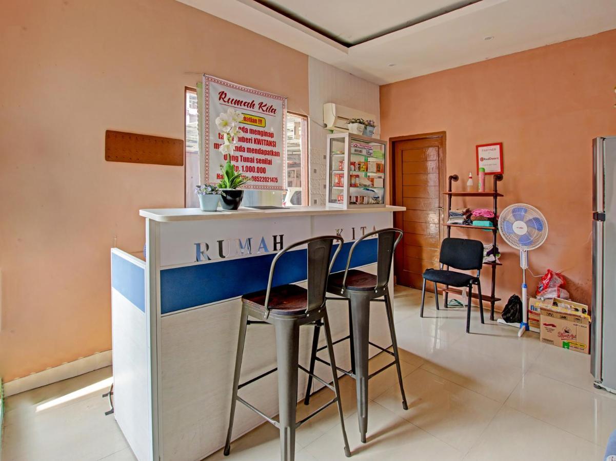 Oyo 91490 Hotel Rumah Kita Cirebon Εξωτερικό φωτογραφία