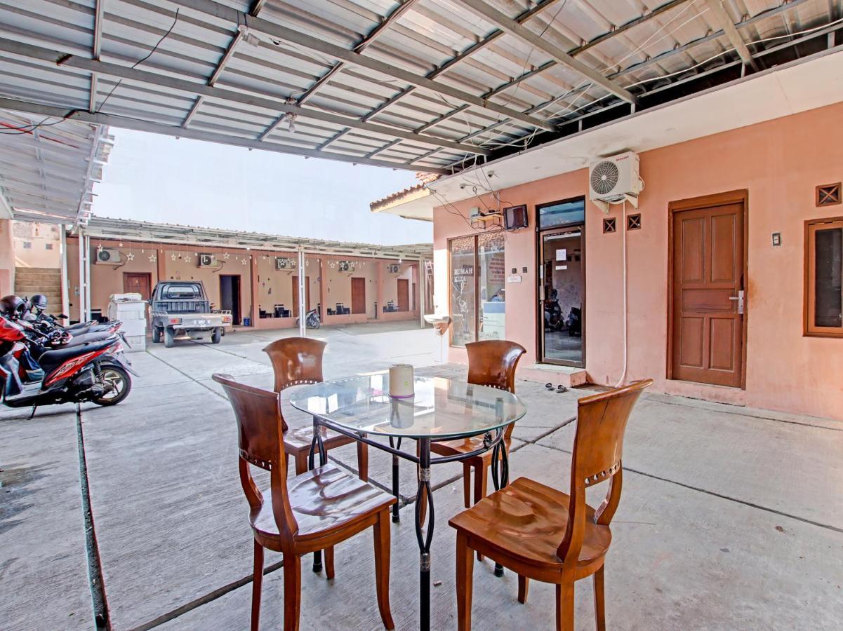 Oyo 91490 Hotel Rumah Kita Cirebon Εξωτερικό φωτογραφία