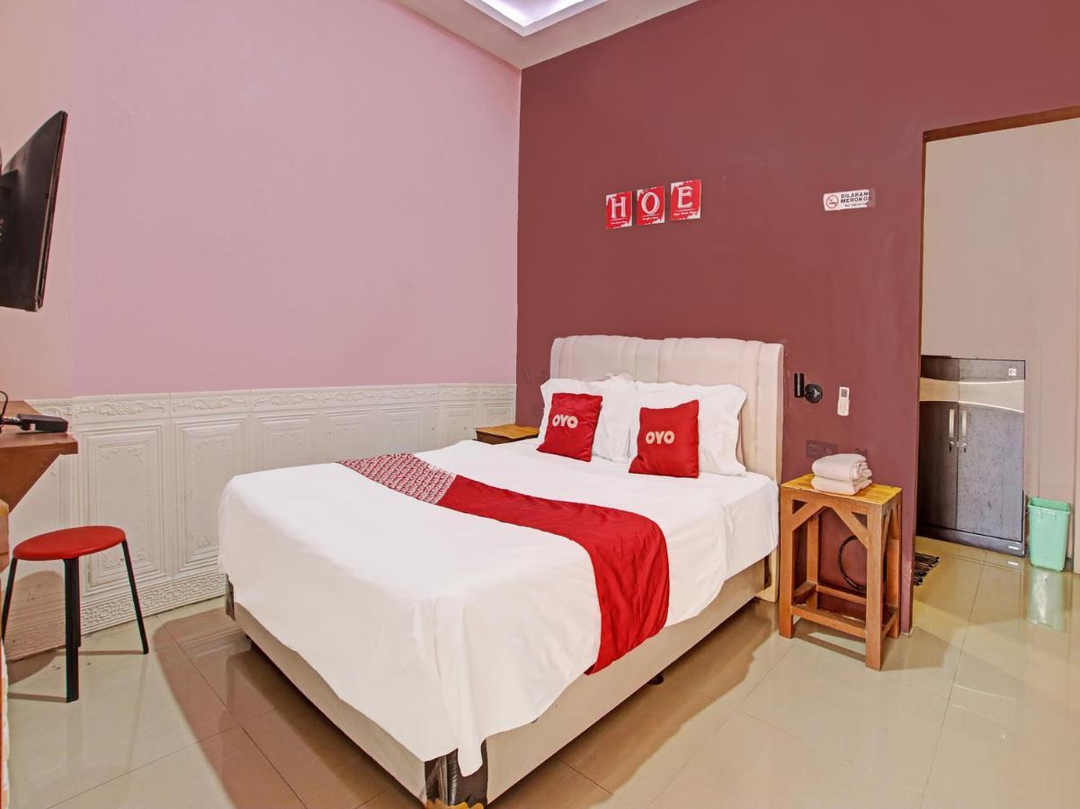 Oyo 91490 Hotel Rumah Kita Cirebon Εξωτερικό φωτογραφία