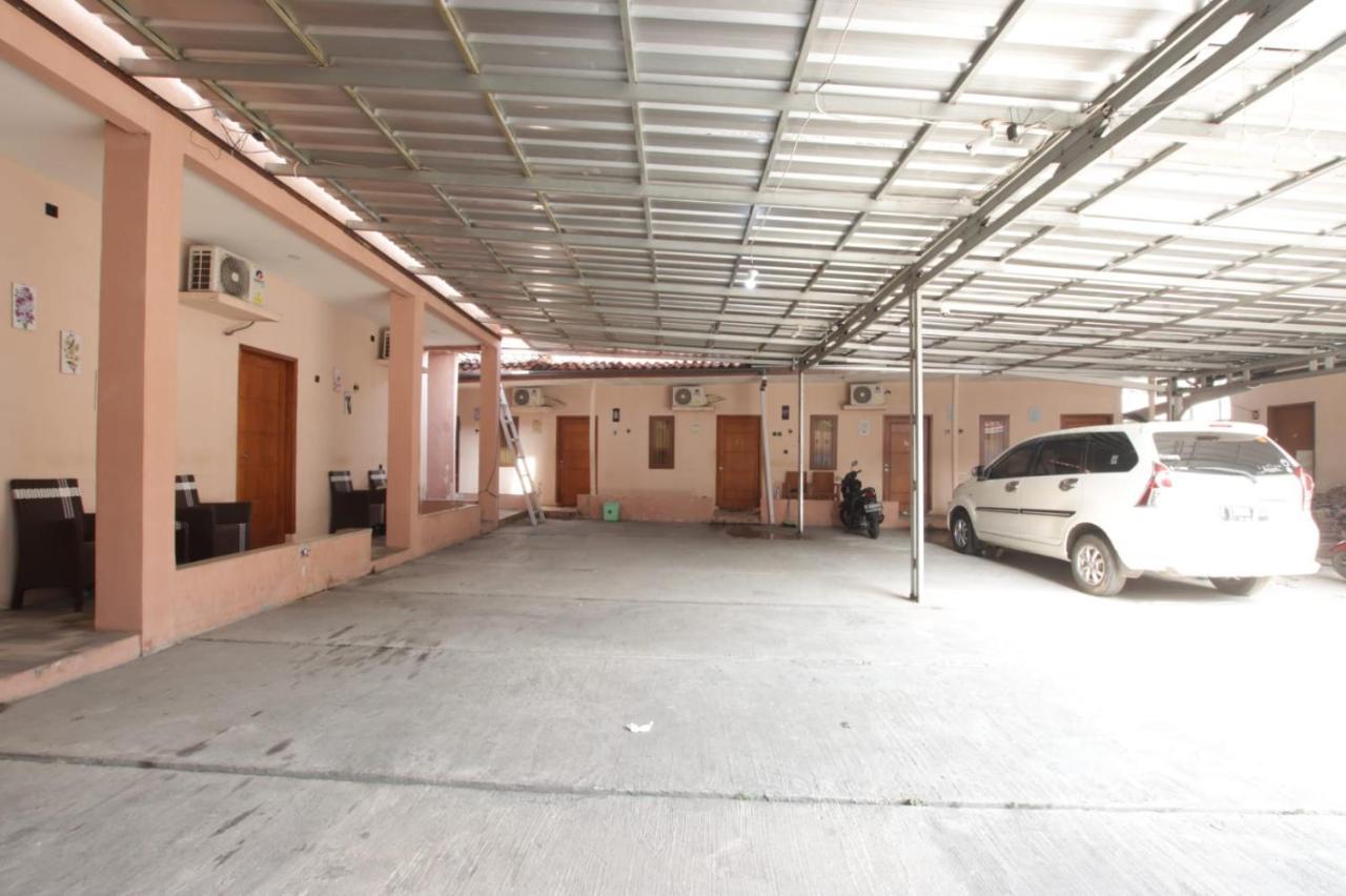 Oyo 91490 Hotel Rumah Kita Cirebon Εξωτερικό φωτογραφία